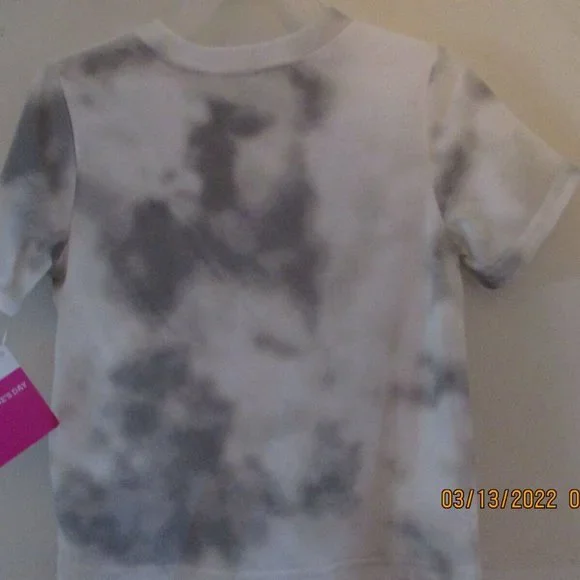 Celebrate Valentines day with Heart Breaker T-Shirt - Picture 3 of 3